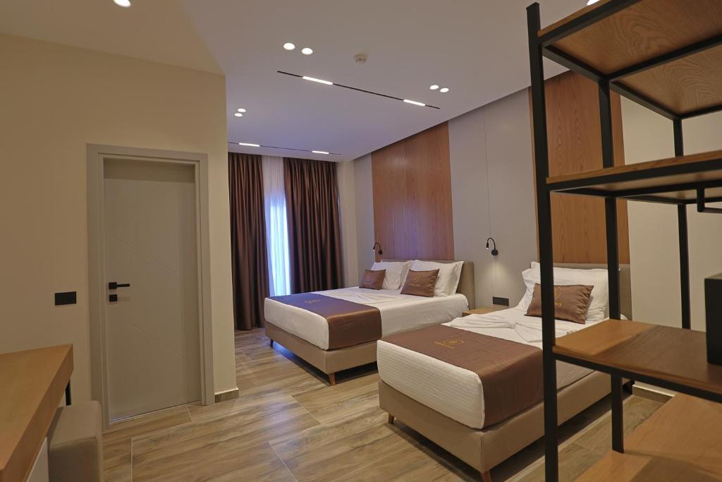 Triple Room with Balcony